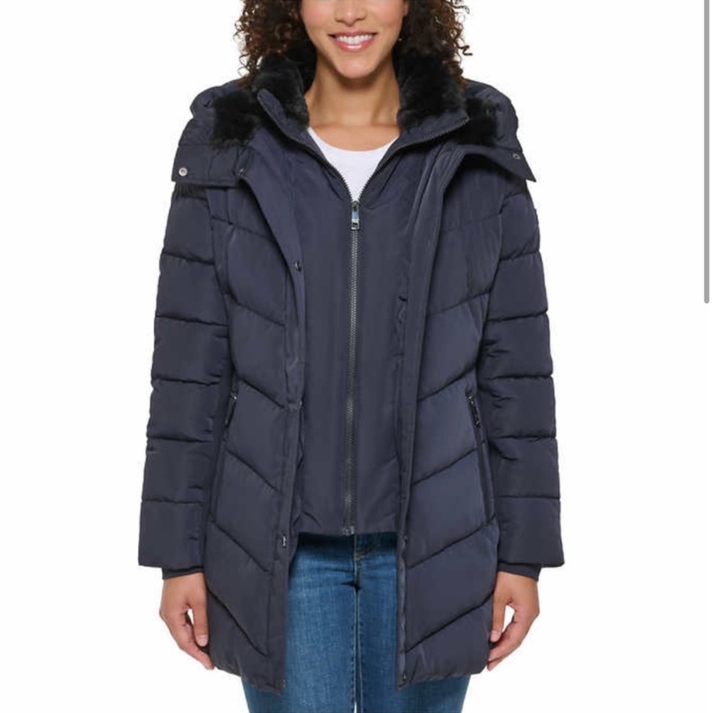 Andrew Marc Navy Blue Puffer⚜️